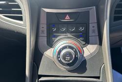 2013 Hyundai Elantra Active