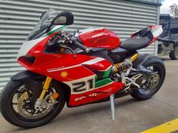 2023 Ducati Panigale Bayliss 1st Championship 20th Anniversary Panigale Red
