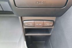 2022 Hyundai STARIA LOAD