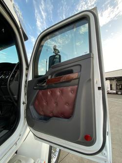 2020 Kenworth T610 SAR