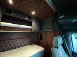 2020 Kenworth T610 SAR