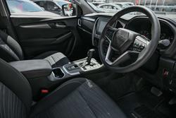 2021 Isuzu MU-X LS-M