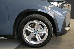 2024 BMW iX1 eDrive20 xLine