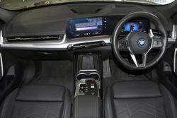 2024 BMW iX1 eDrive20 xLine