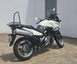 2010 Suzuki V-Strom 650 ABS (DL650A) V-Strom White