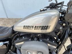 2018 HARLEY-DAVIDSON XL1200CX ROADSTER SOLID Silver