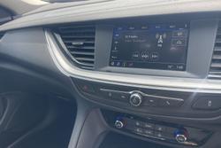 2018 Holden Commodore LT