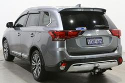 2021 Mitsubishi Outlander LS