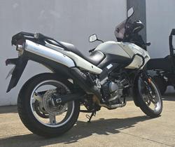 2009 Suzuki V-Strom 650 ABS (DL650A) V-Strom White