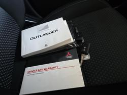 2019 Mitsubishi Outlander ES