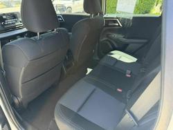 2022 Mitsubishi Outlander LS