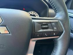 2022 Mitsubishi Outlander LS