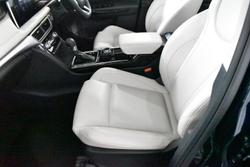 2024 Mahindra XUV700 AX7L