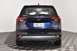 2024 Mahindra XUV700 AX7L