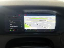 2017 Land Rover Range Rover Velar D180 SE