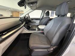 2022 Kia Carnival S