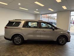 2022 Kia Carnival S