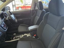 2018 Mitsubishi Outlander ES ADAS