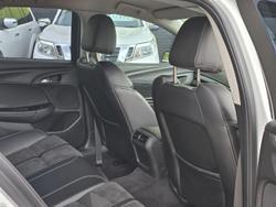 2017 Holden Commodore SV6 VF Series II MY17 Heron White