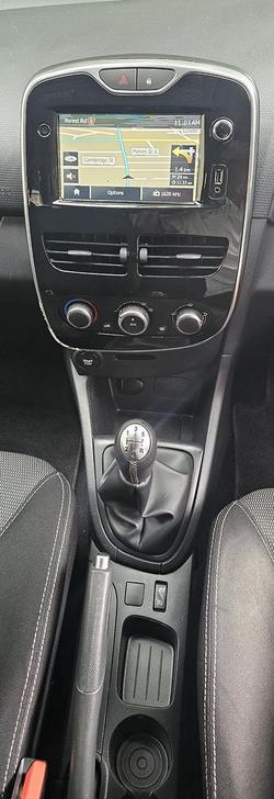 2015 Renault Clio Expression IV B98 Flame Red