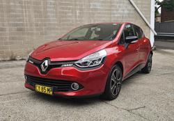 2015 Renault Clio Expression IV B98 Flame Red