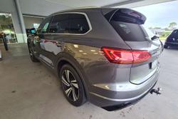 2020 Volkswagen Touareg 210TDI R-Line