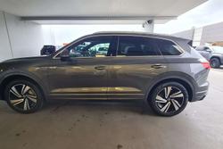 2020 Volkswagen Touareg 210TDI R-Line