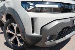 2025 Renault Duster Techno