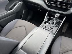 2023 Toyota Kluger GX