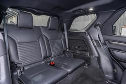 2017 Land Rover Discovery TD6 HSE Series 5 MY18 4X4 Dual Range Silicon Silver