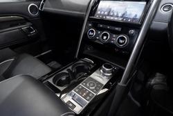 2017 Land Rover Discovery TD6 HSE Series 5 MY18 4X4 Dual Range Silicon Silver