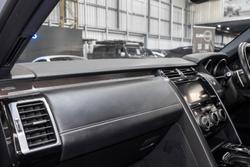 2017 Land Rover Discovery TD6 HSE Series 5 MY18 4X4 Dual Range Silicon Silver