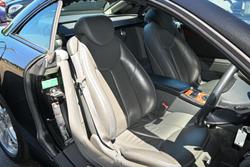 2004 Mercedes-Benz SL-Class SL350