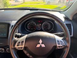 2012 Mitsubishi Outlander VR