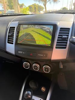 2012 Mitsubishi Outlander VR