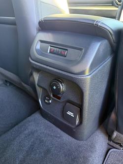 2025 Ford Everest Platinum