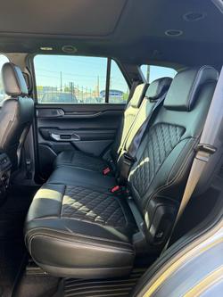 2025 Ford Everest Platinum