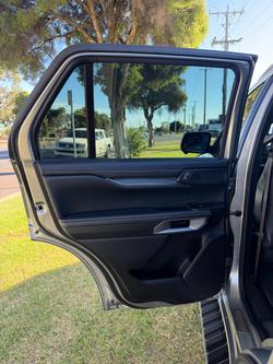 2025 Ford Everest Platinum