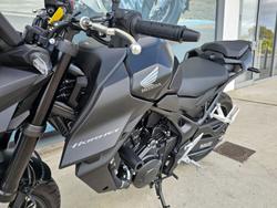 2025 Honda CB750 (HORNET) Black
