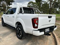 2024 Nissan Navara ST-X