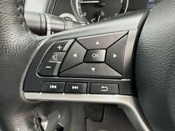 2024 Nissan Navara ST-X