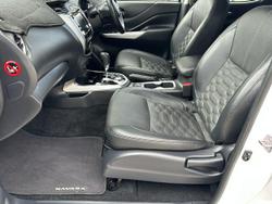 2024 Nissan Navara ST-X