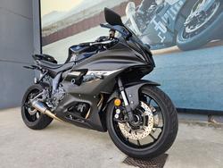 2024 Yamaha YZF-R7LA Black