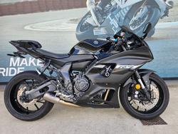 Yamaha YZF-R7LA