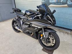 2024 Yamaha YZF-R7LA Black