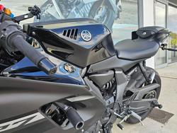 2024 Yamaha YZF-R7LA Black