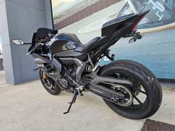 2024 Yamaha YZF-R7LA Black