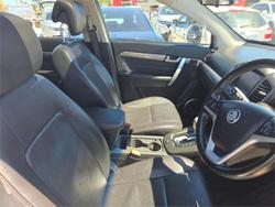 2018 Holden Captiva Active CG MY18 Summit White