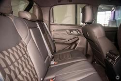 2025 Isuzu D-MAX BLADE