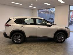 2024 Nissan X-TRAIL ST